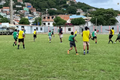 Arraial do Cabo realiza seletiva para futuros atletas de futebol do Clube Apollo