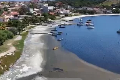 Moradores denunciam colapso ambiental na Lagoa de Araruama, em São Pedro da Aldeia