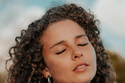 Debby Lagranha anuncia fim do relacionamento de 15 anos: 'Recomeços fazem parte'