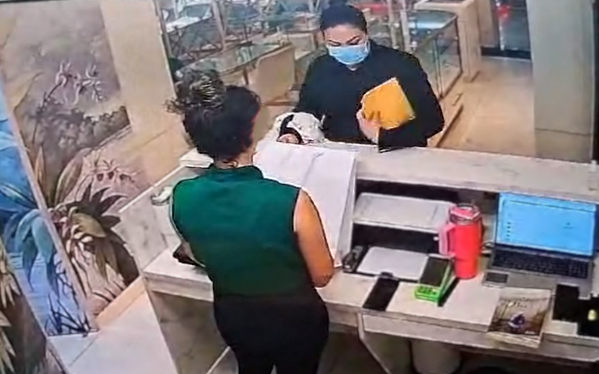 Uma mulher, utilizando máscara cirúrgica, entrou na loja se passando por cliente - Divulgação