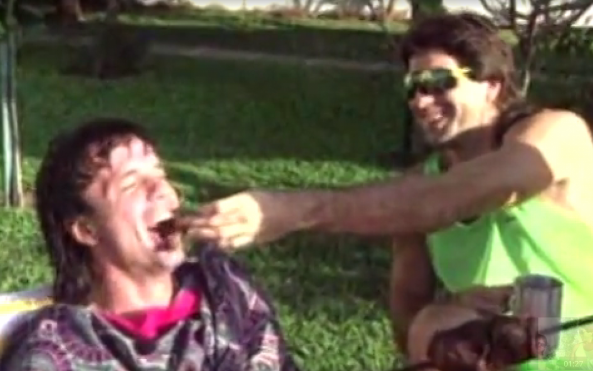 Mesmo ap&oacute;s derrota do Botafogo na final, Renato Ga&uacute;cho organizou churrasco com o amigo Ga&uacute;cho, do Flamengo  - Reprodu&ccedil;&atilde;o / TV Globo