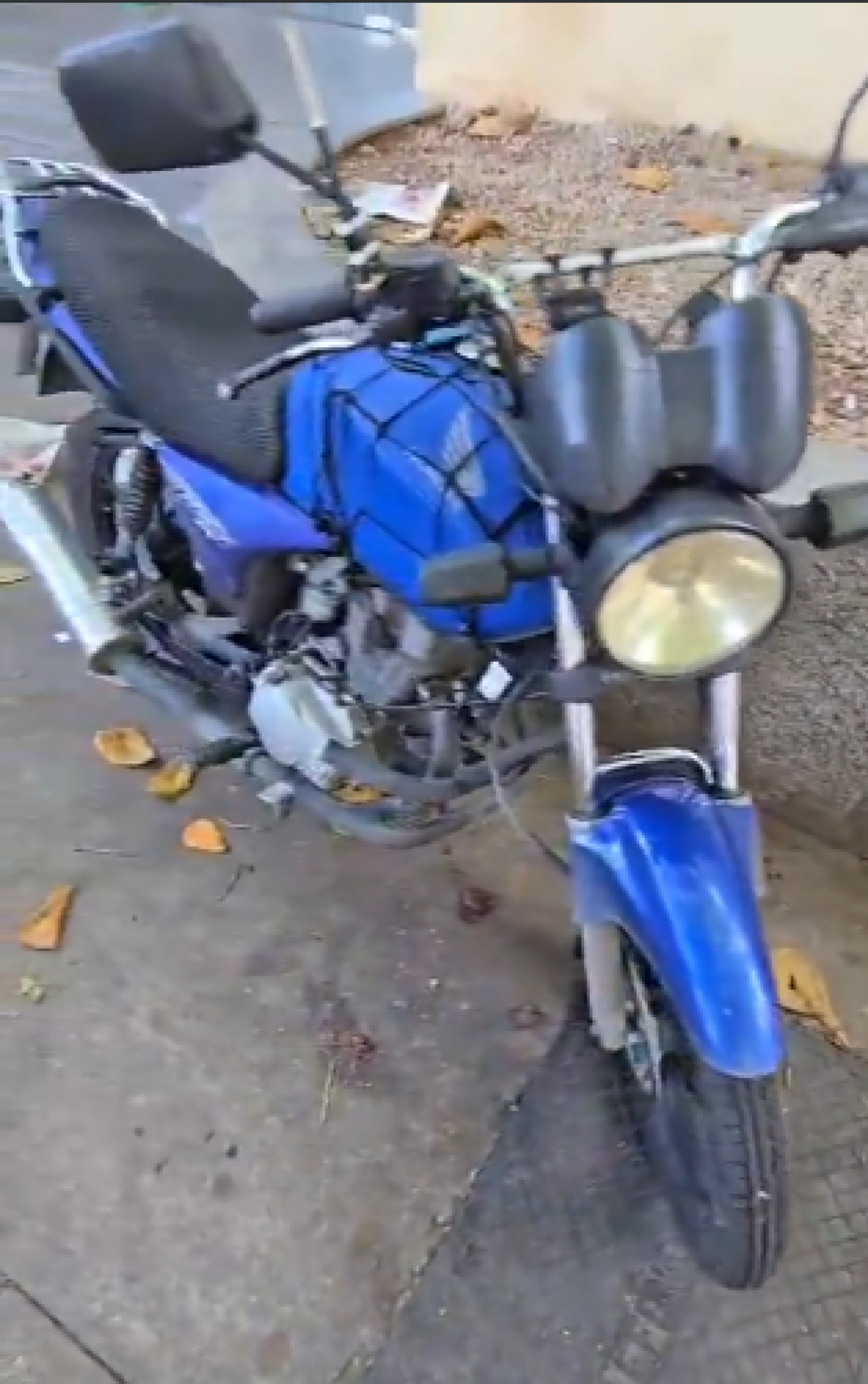 A motocicleta apreendida com o criminoso preso pelos policiais militares do 39&ordm; BPM - Reprodu&ccedil;&atilde;o / 39&ordm; BPM