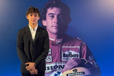 Calouro da Mercedes correrá na F1 com numeração homenageando Ayrton Senna