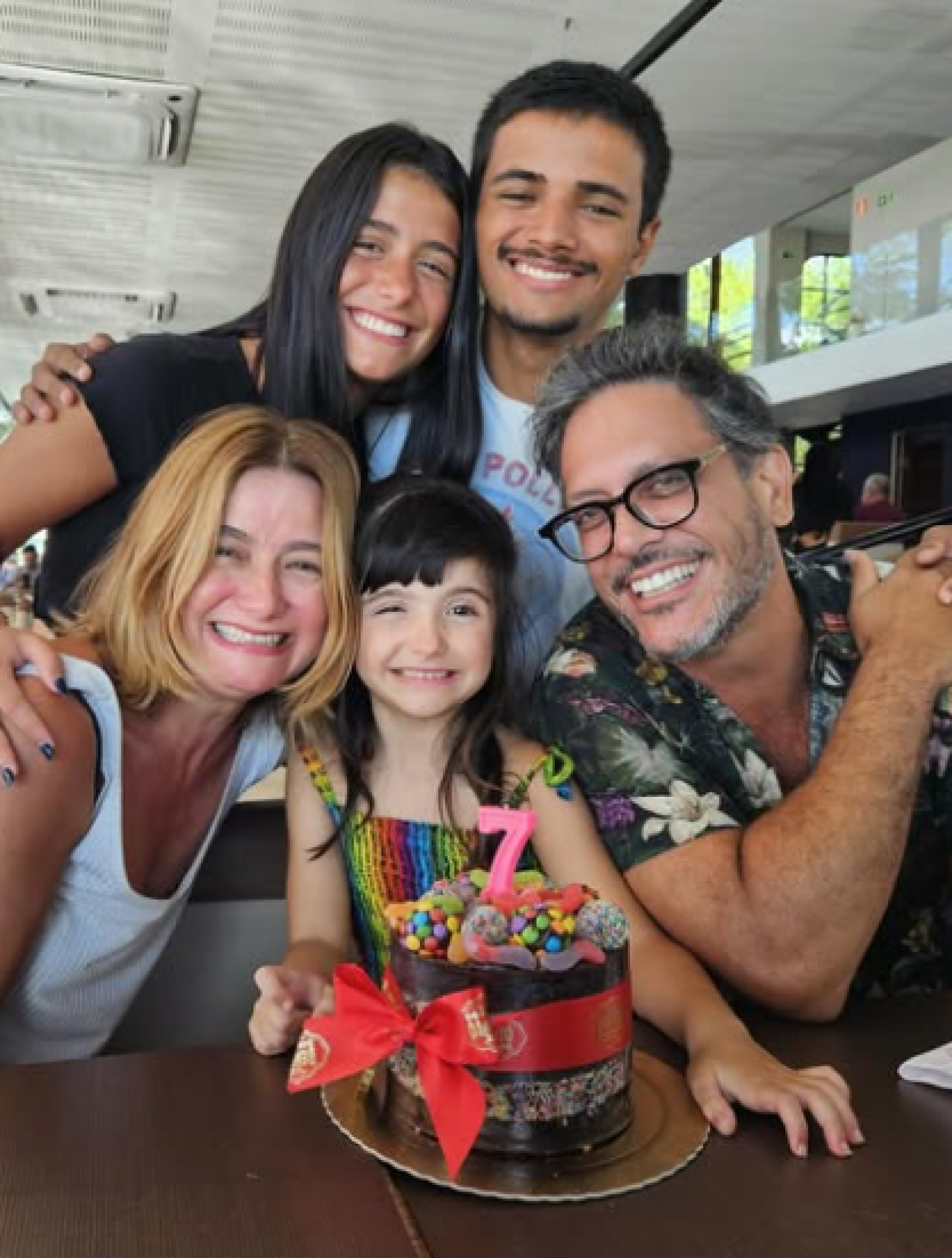 Lúcio Mauro, Cíntia Oliveira e os filhos, Bento, Luiza e Liz - Reprodução / Instagram