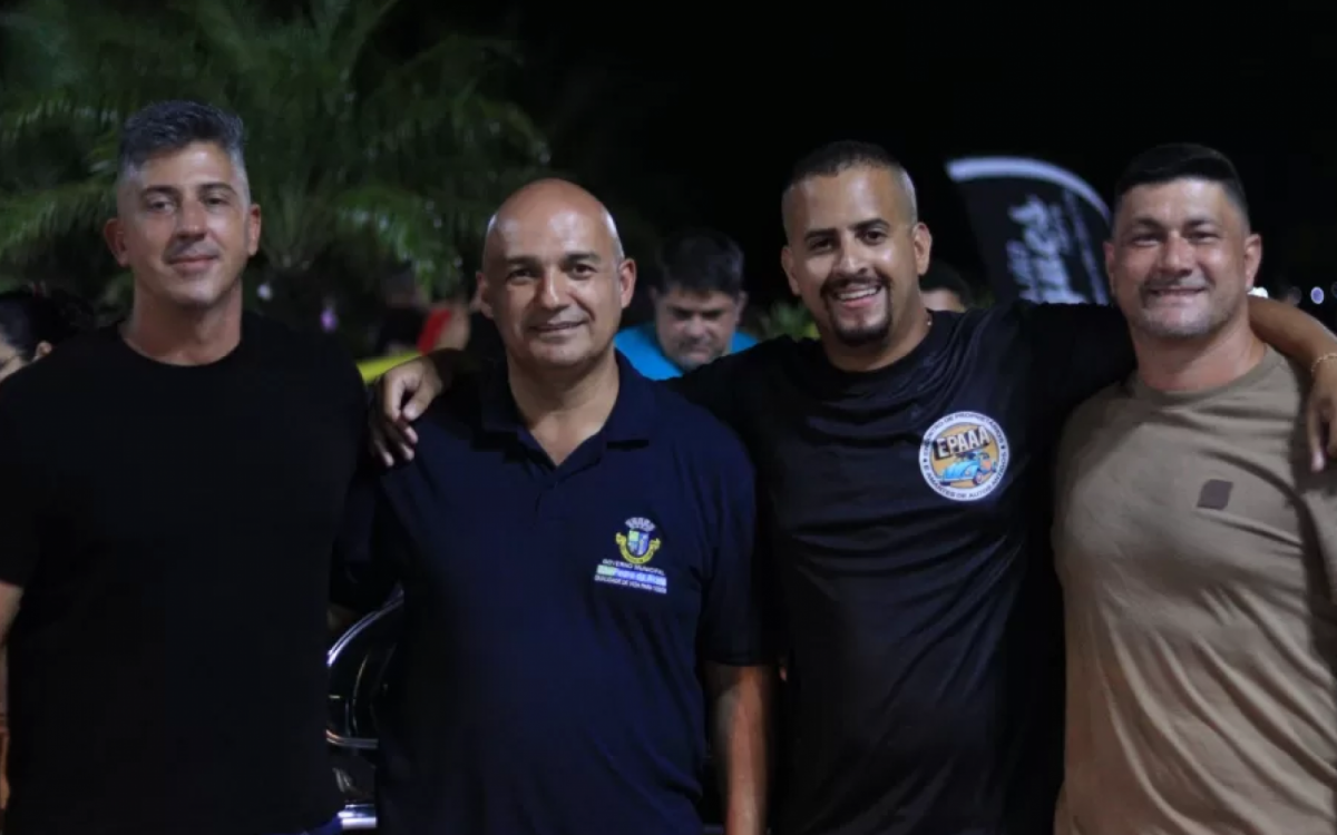 Encontro de Proprietários e Amantes de Autos Antigos (EPAAA)