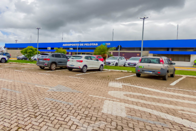 Passageiro agride funcionário e vandaliza aeroporto de Pelotas após ser impedido de embarcar