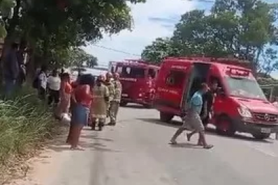 Adolescente e motociclista ficam feridas em atropelamento na RJ-106, em São Pedro da Aldeia