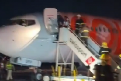 Avião colide em carro durante decolagem no Aeroporto do Galeão