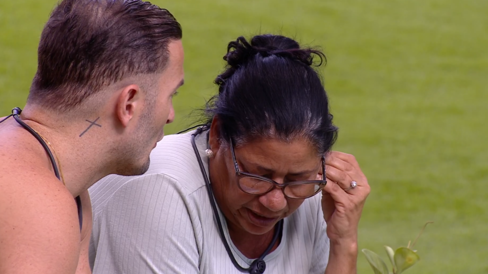 Pernambucana explica ao ginasta o que aconteceu entre ela e Aline - TV Globo