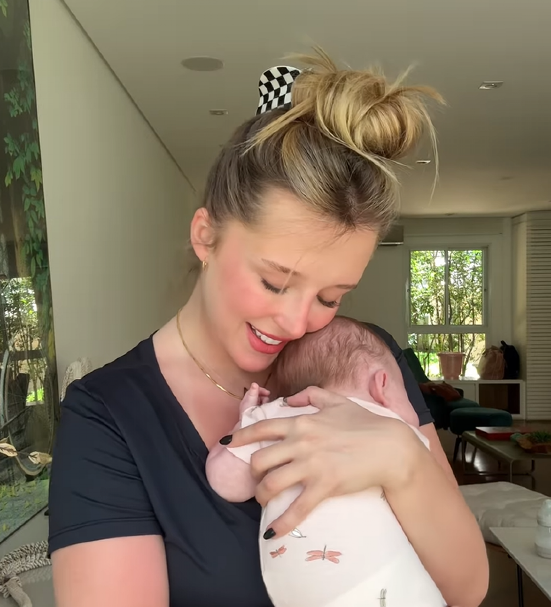 Duda Reis canta para filha e recebe dica de Fiorella Mattheis - reprodução Instagram