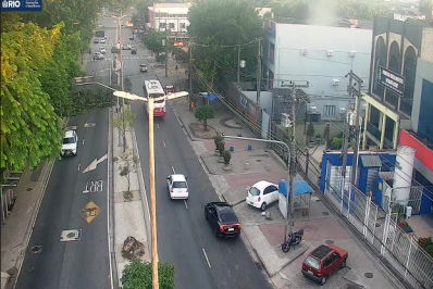 Queda de árvore provoca interdição de BRT em Santa Cruz