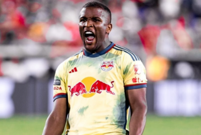 Elias Manoel é regularizado e pode estrear pelo Botafogo