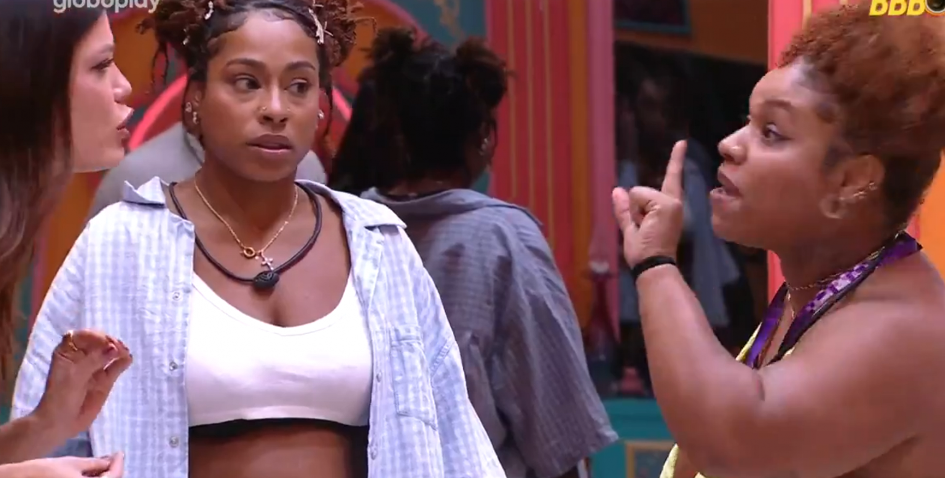 Camilla e Vitória Strada brigam no 'BBB 25' - Reprodução de vídeo