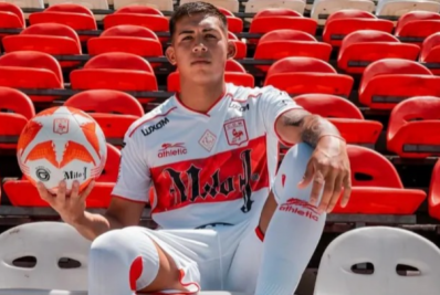 Botafogo acerta contratação do meia argentino Thiago Lauro