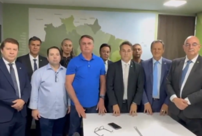 Bolsonaro recua de ideia de 'único ato' e marca protesto por anistia na Paulista