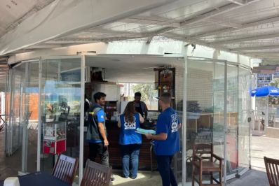 Procon de Cabo Frio realiza operação nos quiosques da Praia do Forte