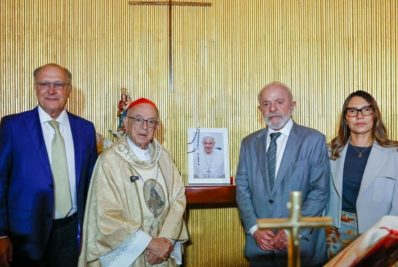 Lula diz que o Brasil está em oração pela melhora do papa Francisco