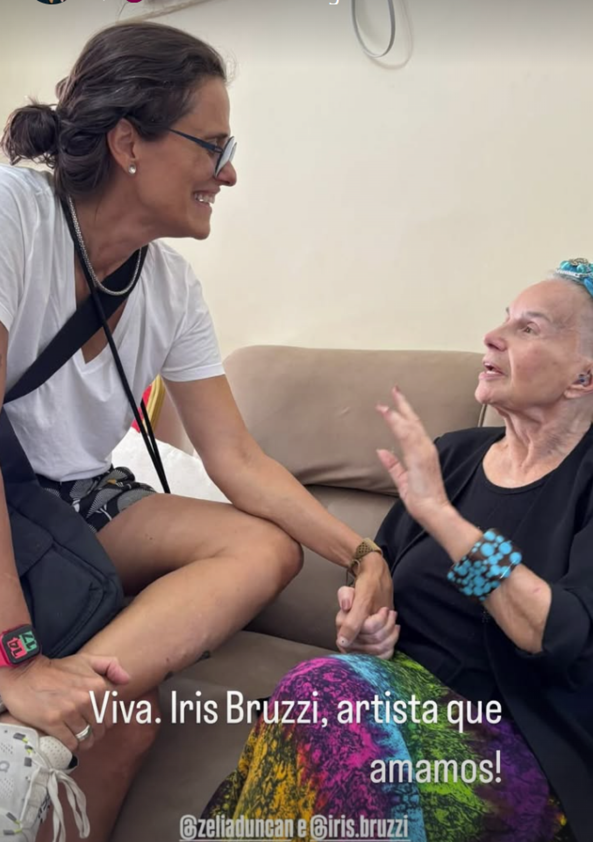 Zélia Duncan posou ao lado da atriz Íris Bruzzi - reprodução Instagram