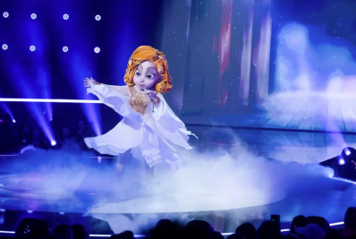 Nazaré Tedesco é desmascarada no 'The Masked Singer Brasil'