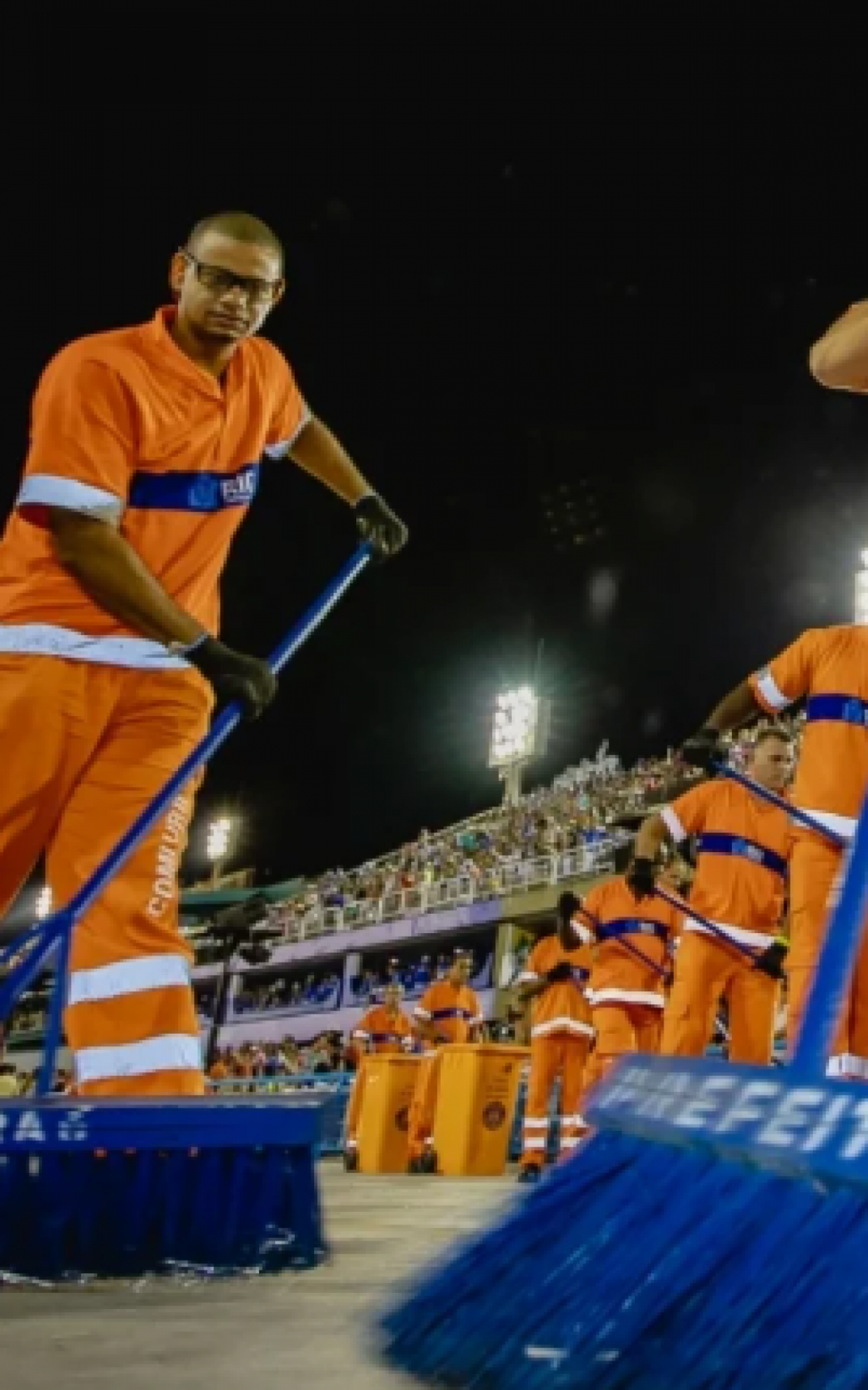 Cerca de 8.500 garis est&atilde;o trabalhando na cidade durante o per&iacute;odo de Carnaval - Divulga&ccedil;&atilde;o