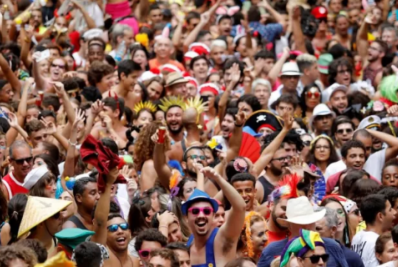 Blocos mantêm o clima de Carnaval na Região dos Lagos