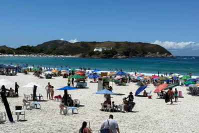 Carnaval já acabou, mas turistas não querem ir embora de Cabo Frio