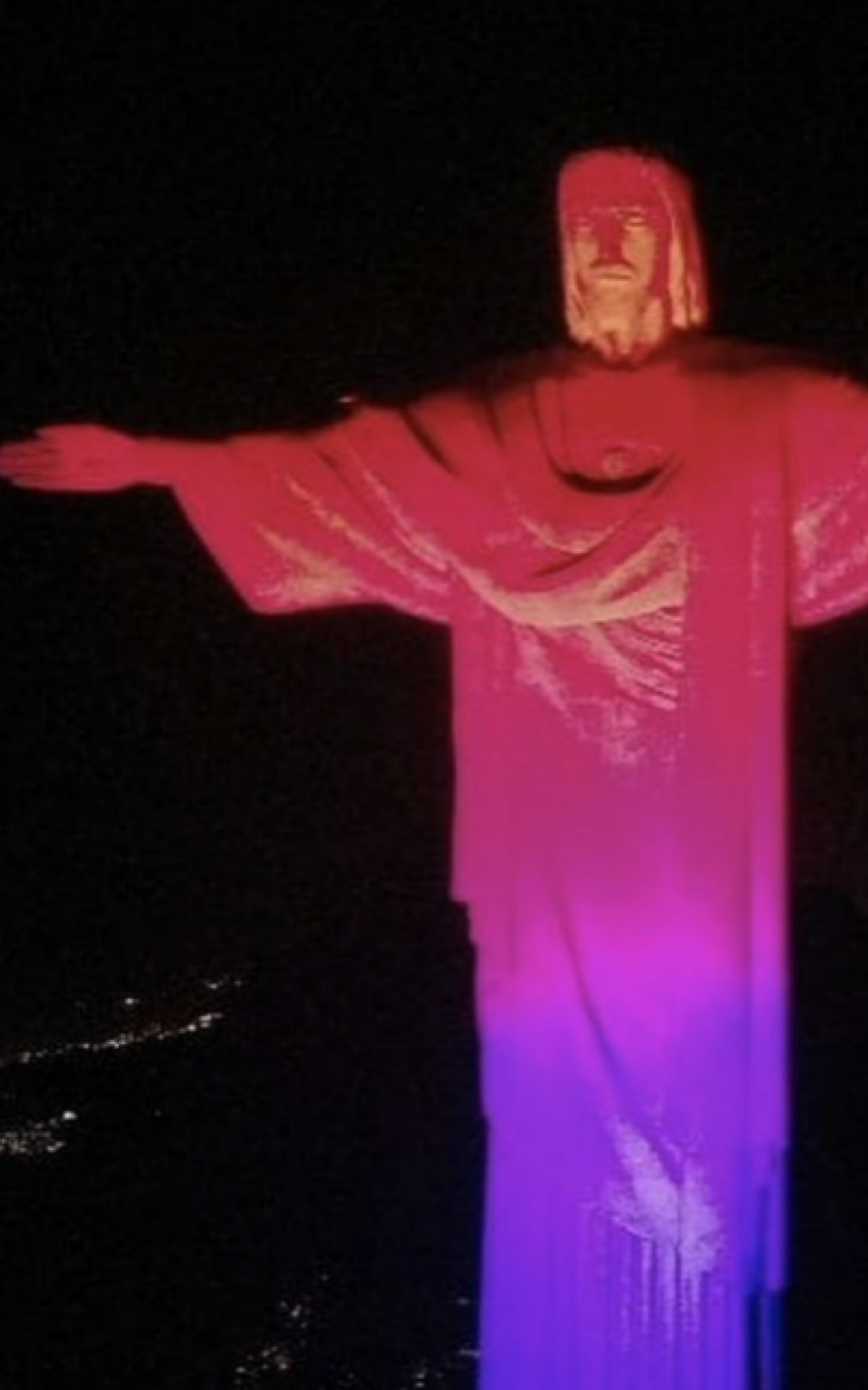 Cristo Redentor ser&aacute; iluminado nas cores azul e vermelho, como ocorre desde 2012 para marcar o Dia Mundial do Rim - Reprodu&ccedil;&atilde;o