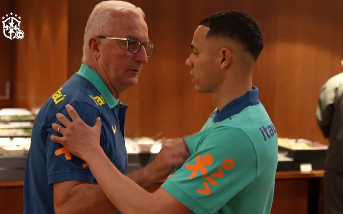 Um dos primeiros a se apresentar na seleção brasileira, Vanderson conversou com Dorival Júnior
