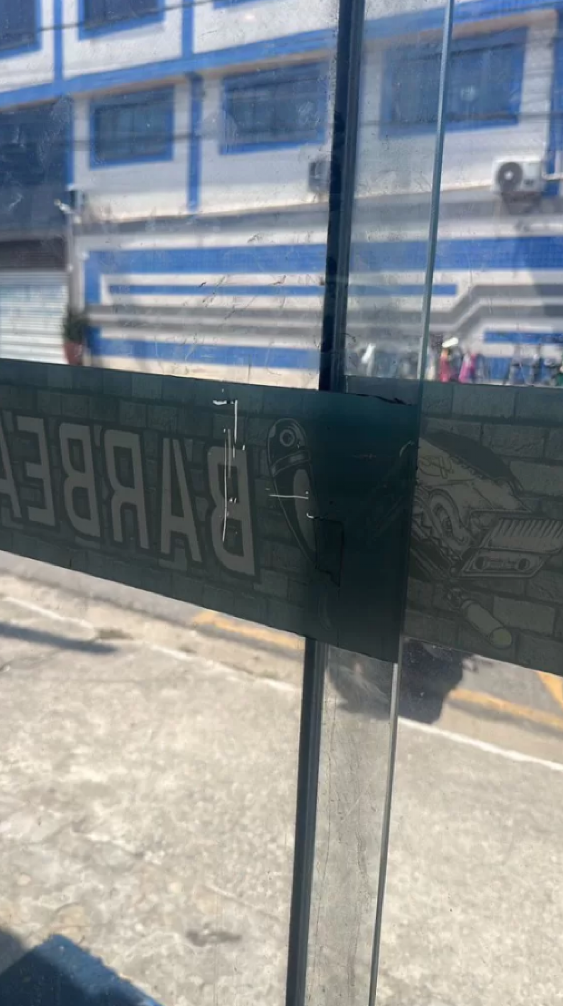 Estabelecimento é invadido 