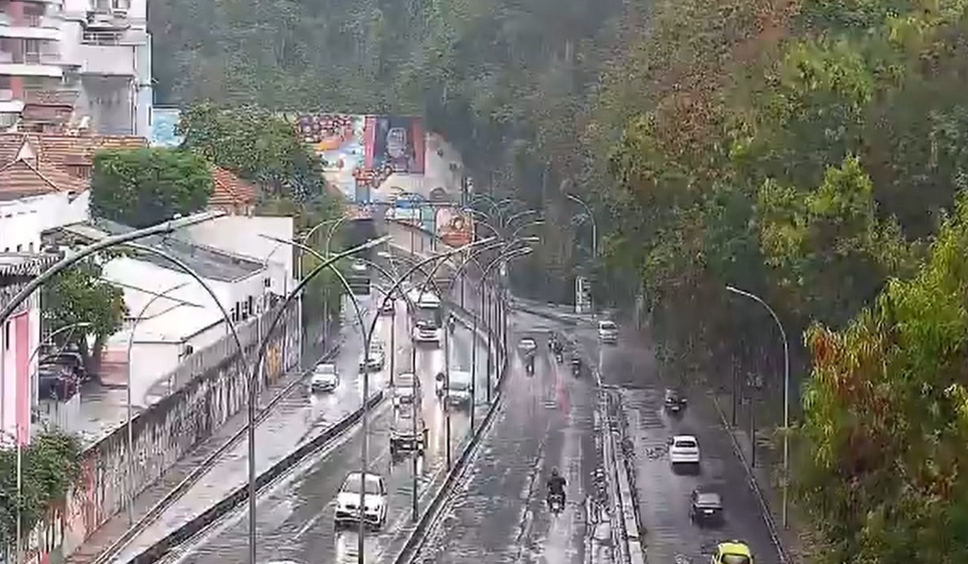 O tempo ficará instável na cidade devido à passagem de uma frente fria pelo oceano - Reprodução / COR