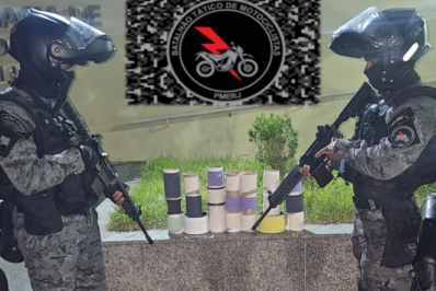 PMs do Batalhão de Motociclistas prendem homem por venda de linha chilena em Belford Roxo