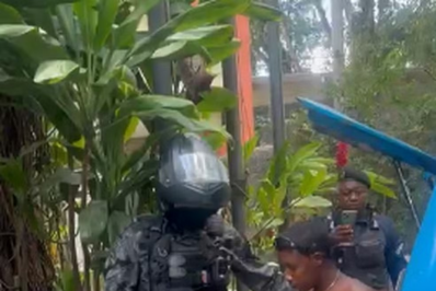 Suspeito de integrar facção é preso após postar foto na Praia do Arpoador