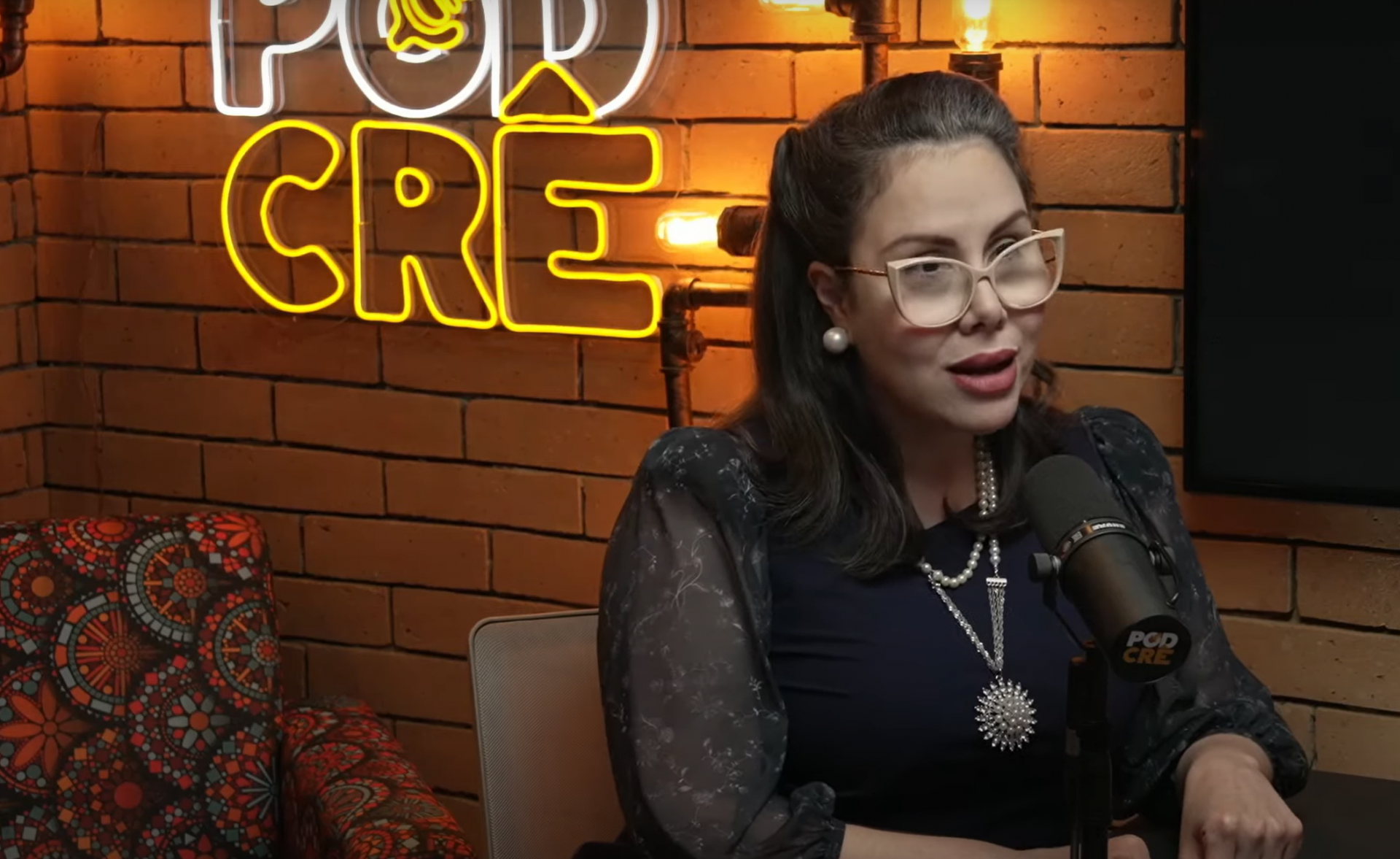 Sarah Sheeva  - reprodução Youtube