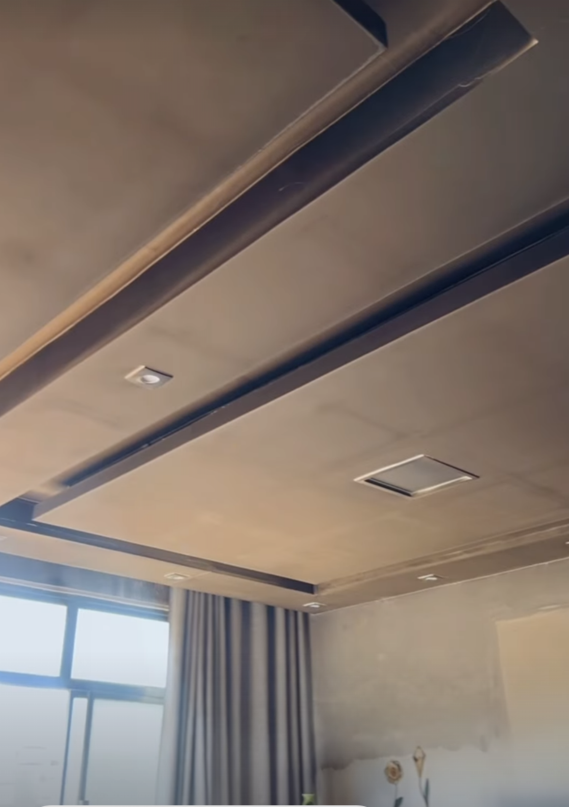 Incêndio atinge apartamento de Maíra Charken - reprodução Instagram