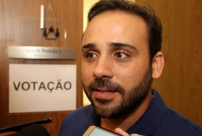 Prefeitura de BH exonera secretário de Educação alvo de ação da PF