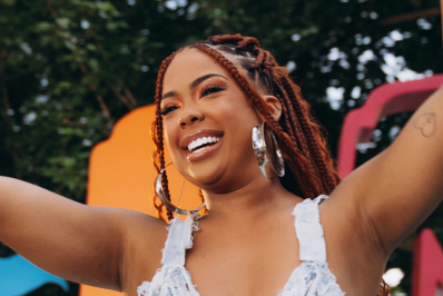 Marvvila celebra lançamento de novo audiovisual e analisa momento atual da carreira