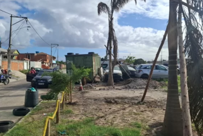 Ferro-velho é interditado por irregularidades no Parque Burle, em Cabo Frio