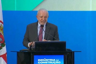 Lula afirma que ninguém consegue governar país com 'bravata e mentira'