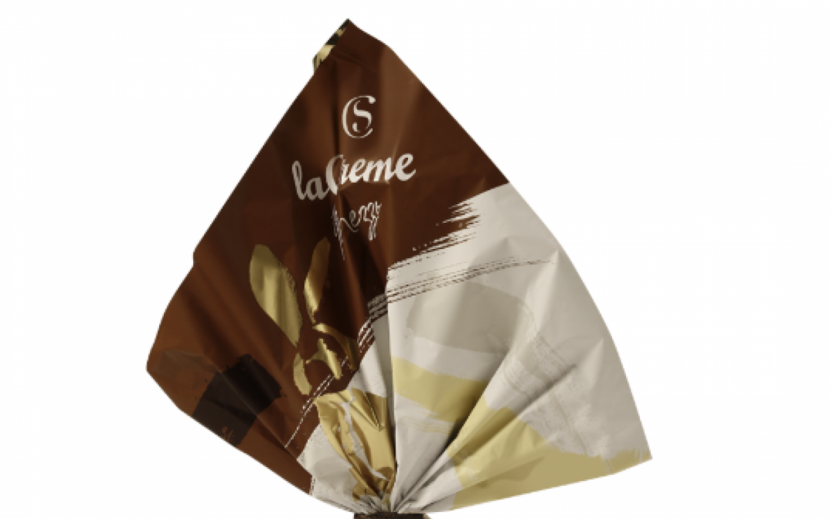 Cada metade do ovo Mezzo tem um sabor: uma de chocolate ao leite, outra de branco - Reprodução / Cacau Show