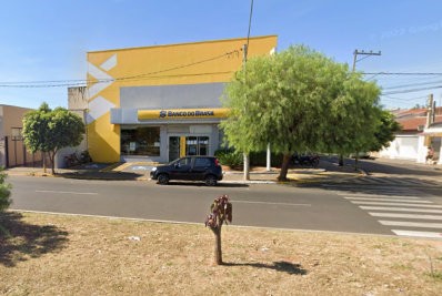 Criminosos invadem agência bancária e roubam quase meio milhão de reais em SP