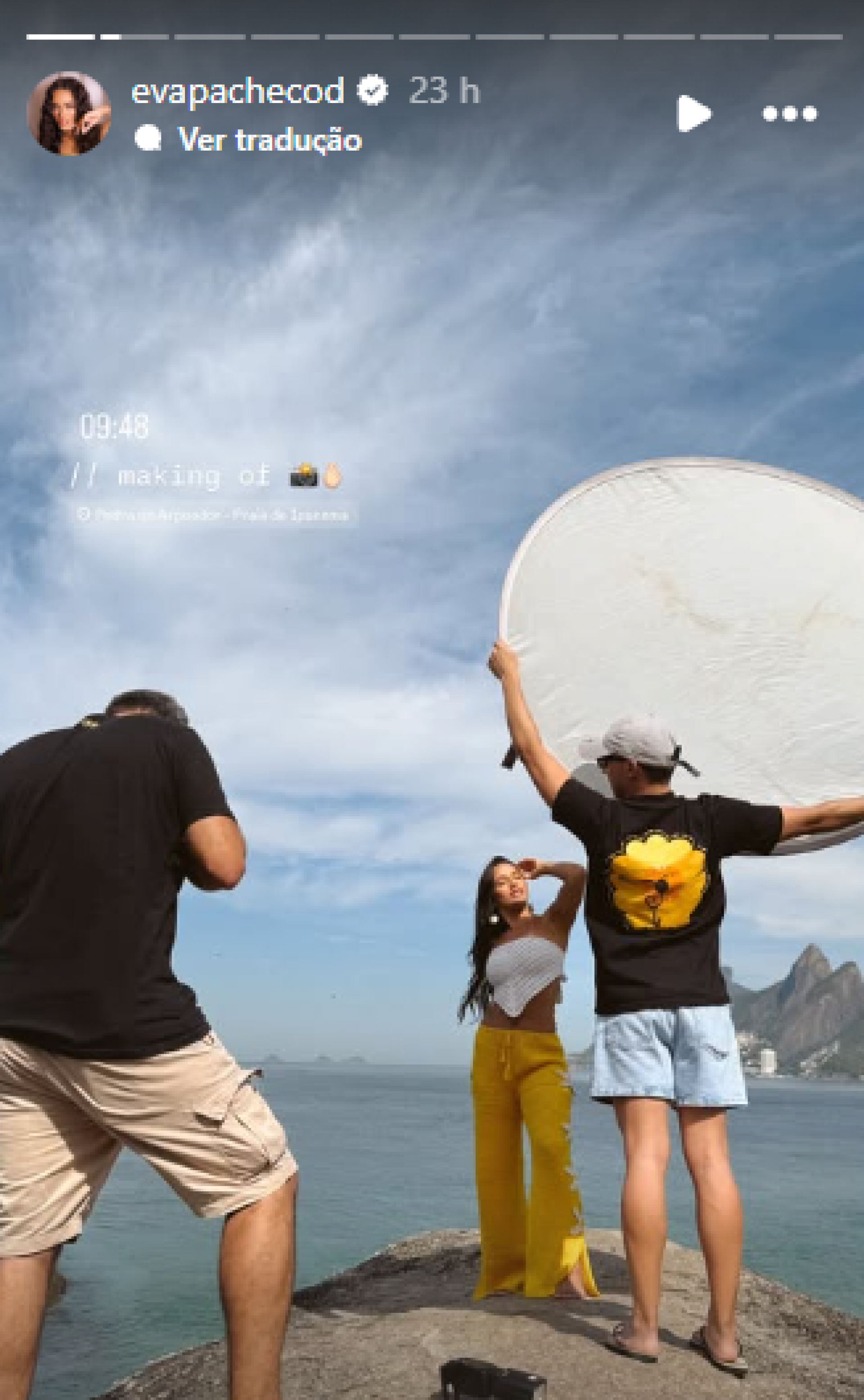 Ex-BBB Eva Pacheco mostra bastidores de ensaio fotográfico em praia do Rio - Reprodução / Instagram