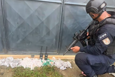 PM prende dois suspeitos com grande quantidade de drogas em Belford Roxo