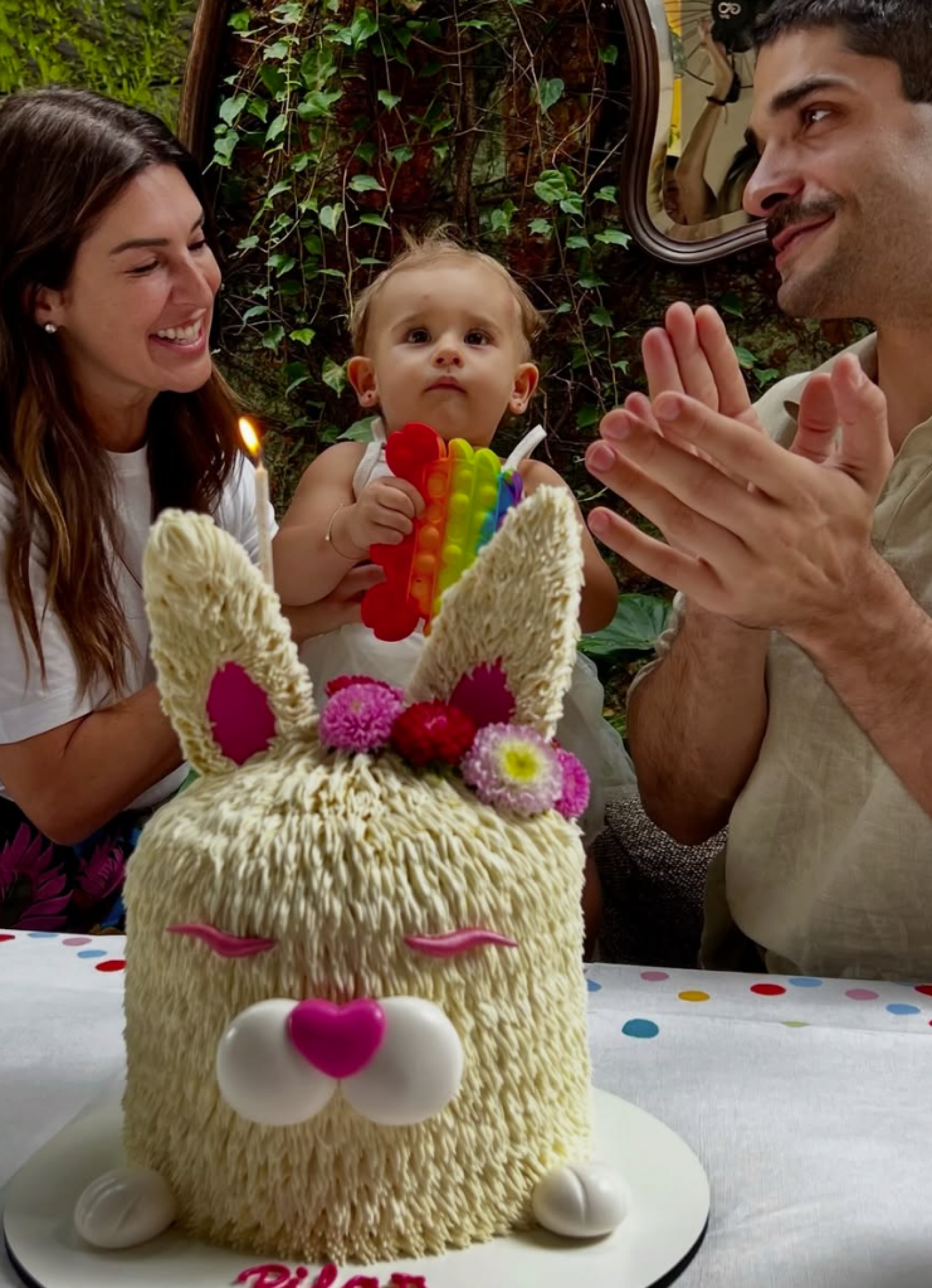 Fernanda Paes Leme comemora 1º aniversário da filha Pilar com Victor Sampaio - reprodução Instagram