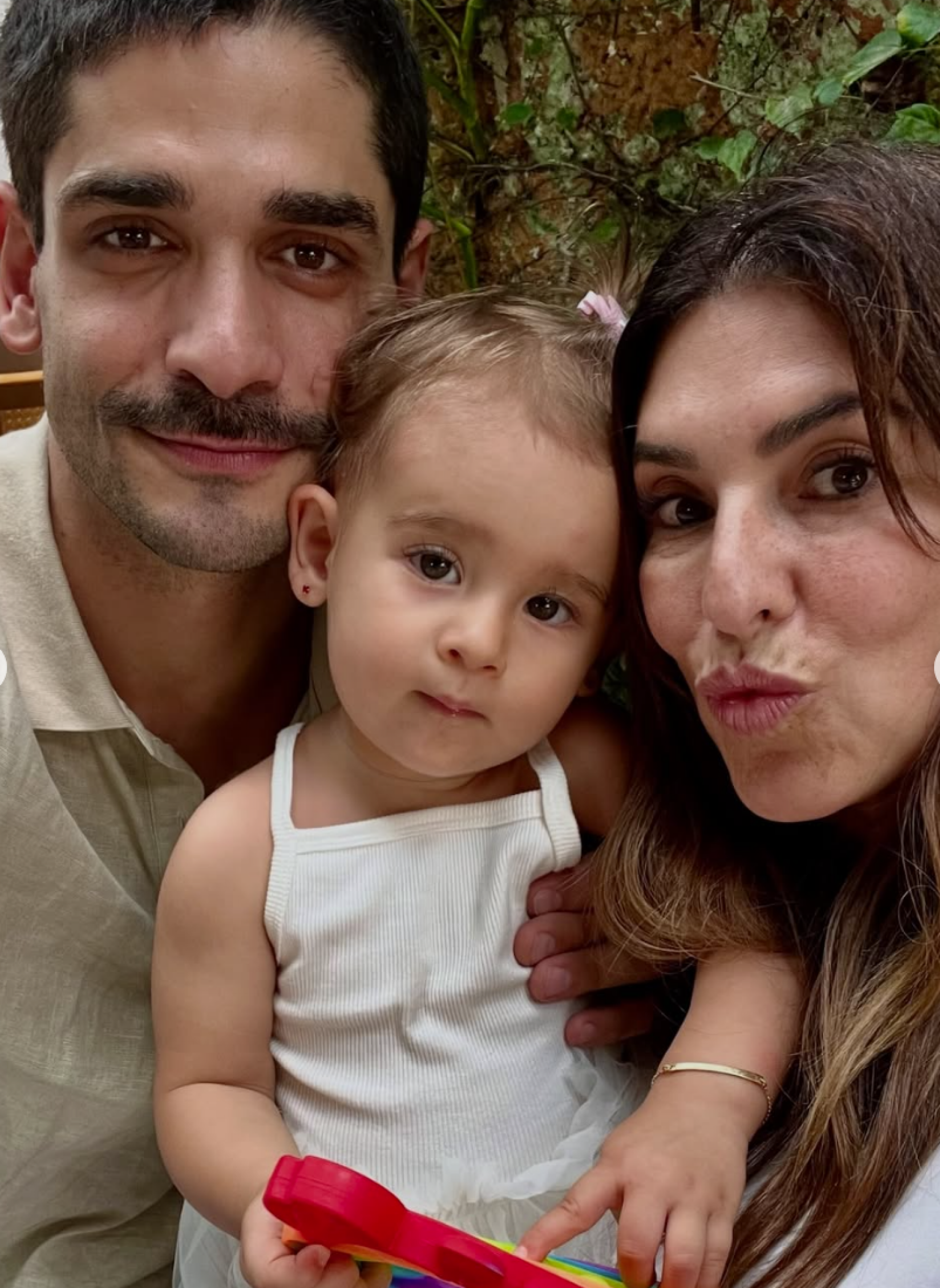 Fernanda Paes Leme comemora 1º aniversário da filha Pilar com Victor Sampaio - reprodução Instagram