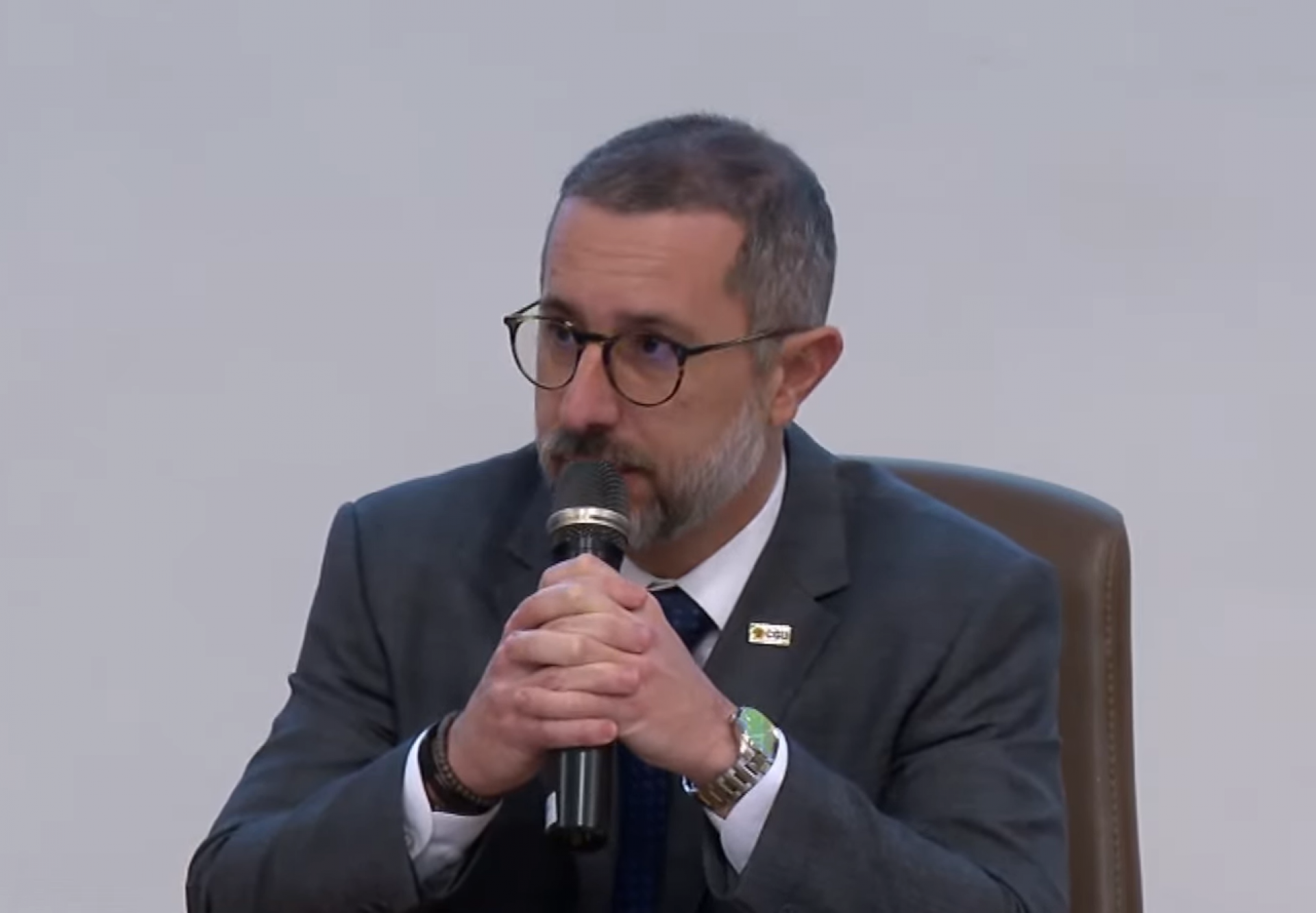 Ministro da CGU, Vinicius Carvalho, afirmou que est&atilde;o sendo investigados os desvios associativos - Reprodu&ccedil;&atilde;o/Youtube