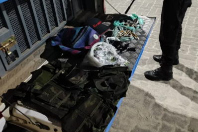 Três homens são presos por tráfico de drogas em Araruama