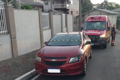 Criança de 3 anos morre após ser esquecida dentro de carro por 10 horas em Santa Catarina