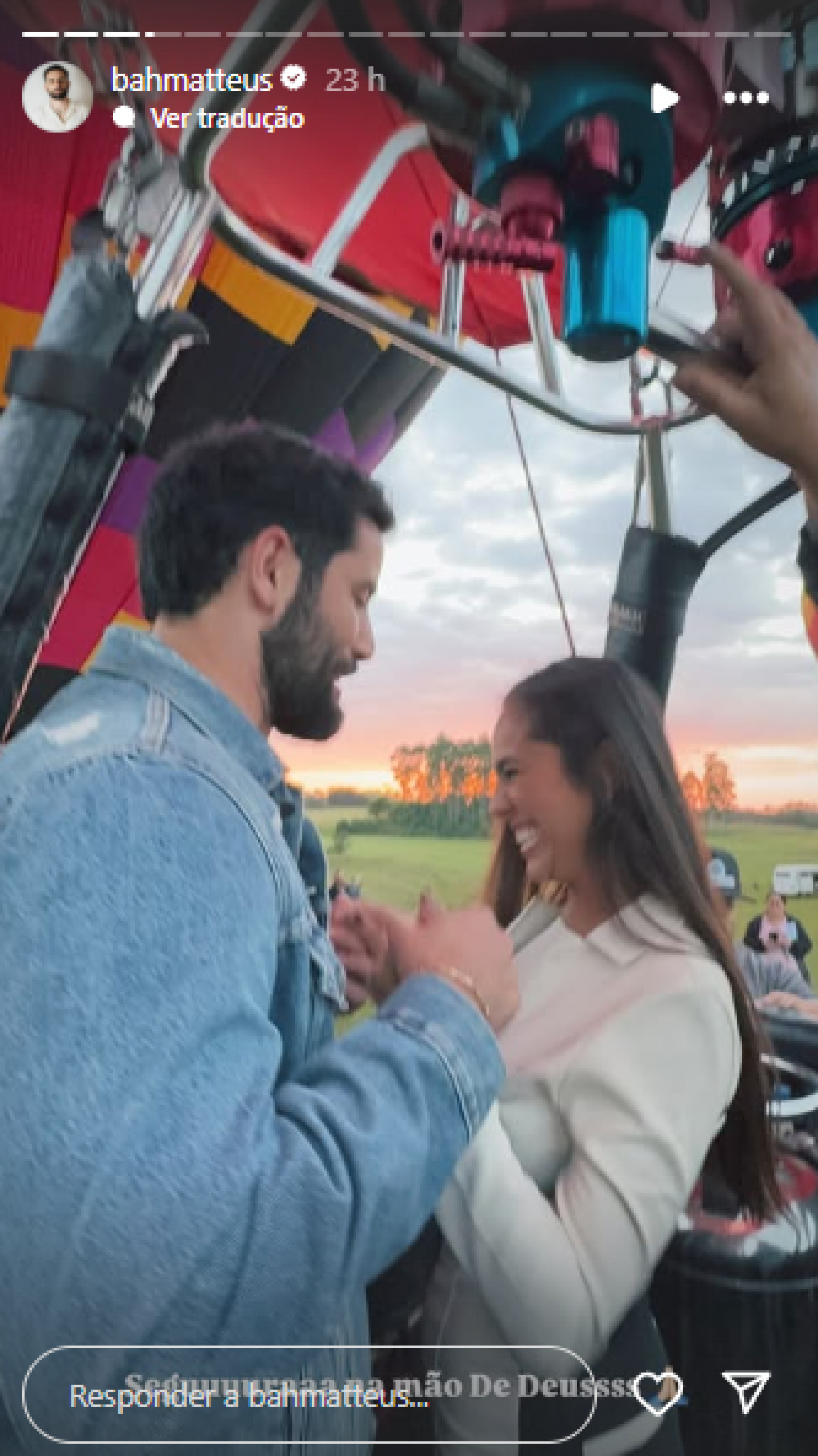 Ex-BBB Matteus Amaral aproveita passeio de balão com nova namorada, Anna Julia Ferreira - Reprodução de vídeo / Instagram