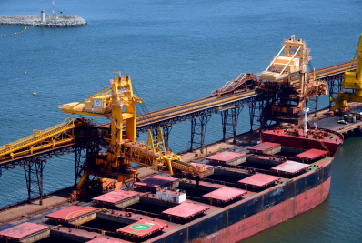 Porto Sudeste obtém certificação internacional de energia renovável pelo segundo ano e neutraliza mais de 3 mil toneladas em emissões de CO2