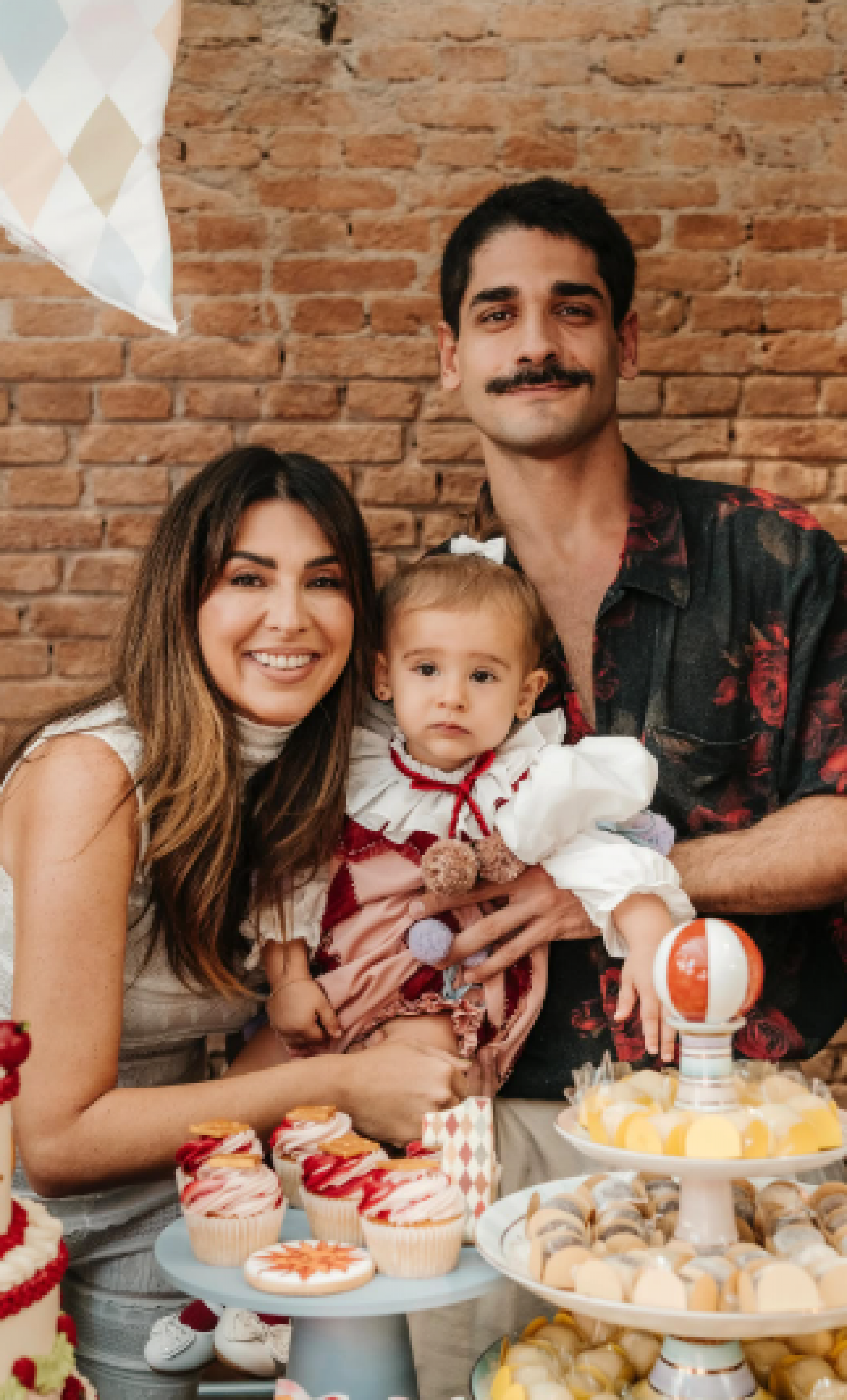 Fernanda Paes Leme e Victor Sampaio celebram aniversário de 1 ano da filha, Pilar - Reprodução de vídeo / Instagram